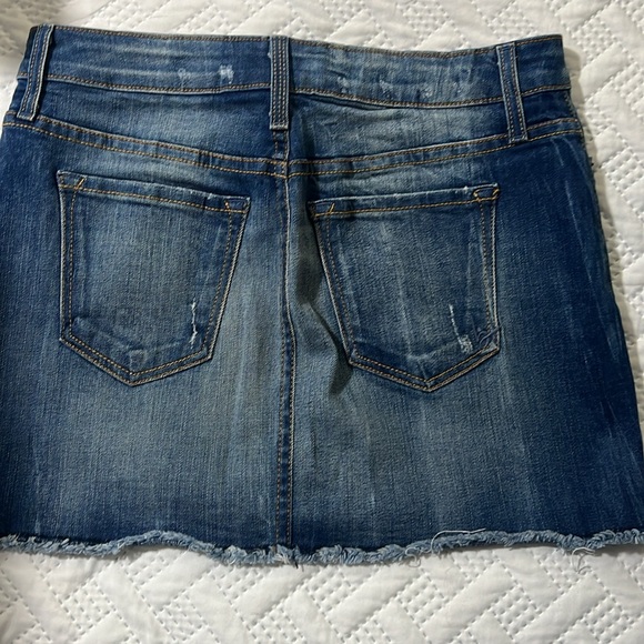 Bebe size 25 Jean skirt - Picture 2 of 3